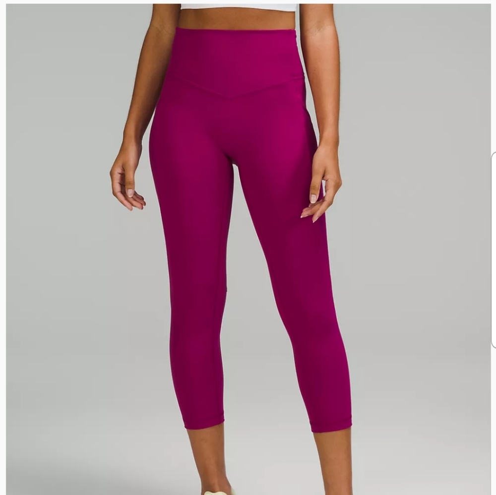 SOLD All the right places Lululemon tights
